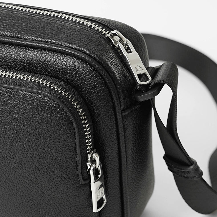 ARMANI EXCHANGE メンズ レディース ショルダーバッグ XM000847 AF12134 BLACK ブラック UC001